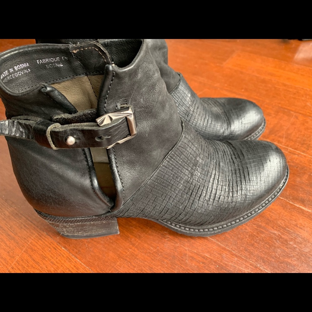 AS 98 Free People Ankle Boots *GREAT CONDITION*